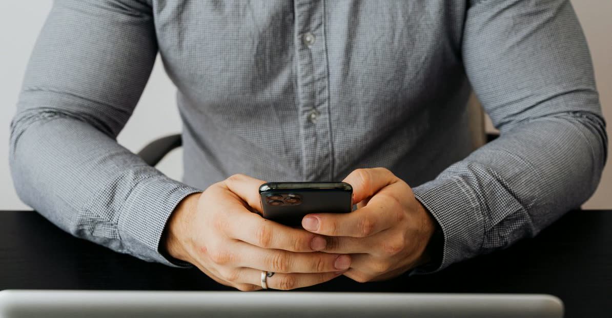 كيف تضغط فيديوهاتك بجودة عالية وسرعة فائقة أونلاين؟